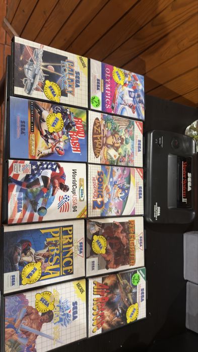 Separados sao 20 € cada Master System 2  vendido so tenho 10 jogos so os jogos console vendido
