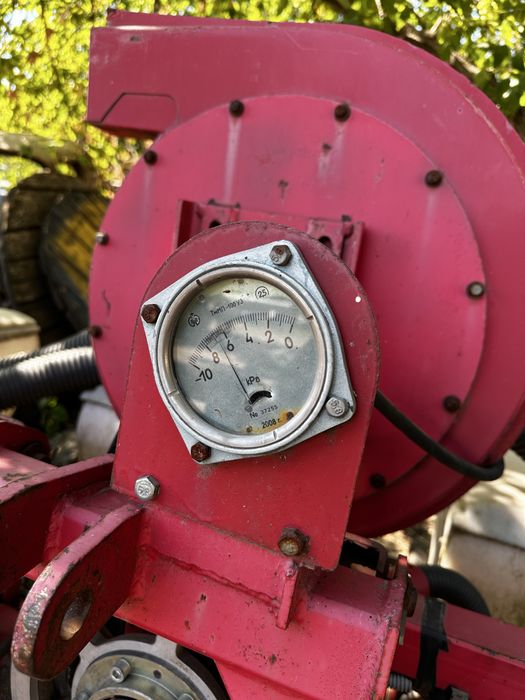 Сівалка просапна УПС-8