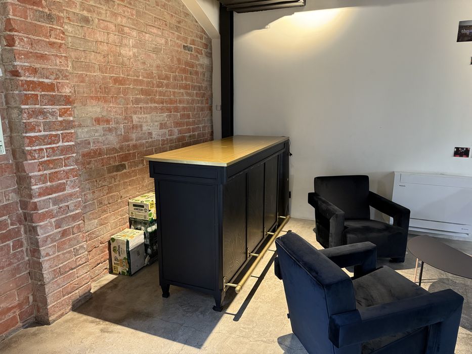 Balcão de bar com arrumação