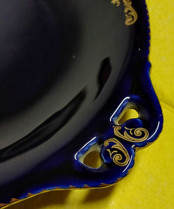 Terrina e Travessa em Porcelana azul cobalto em Limouges