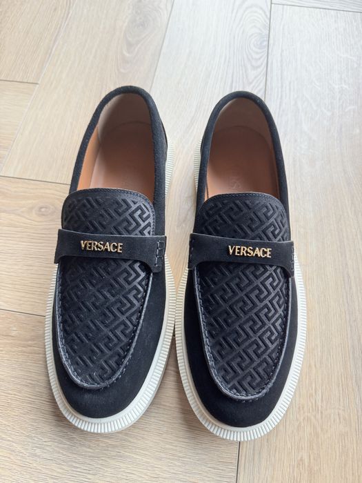 Buty Versace rozmiar 42 kolor czarny mokasyny loafers