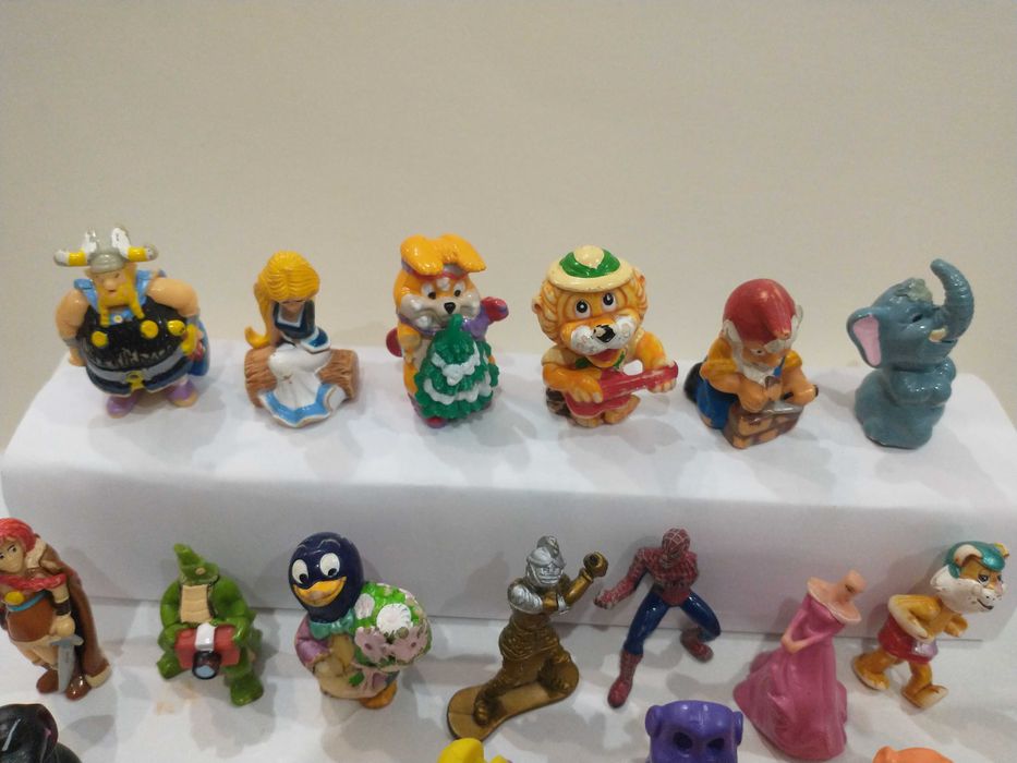 Figurki Kinder Niespodzianka 22szt