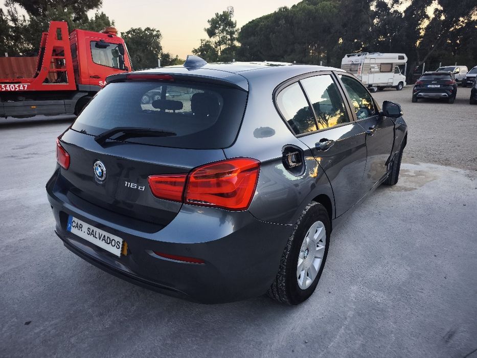 BMW 116D sinistrado