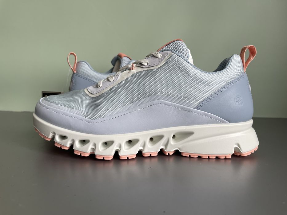 Кросівки Ecco Multi-Vent Gore-tex 39 р
