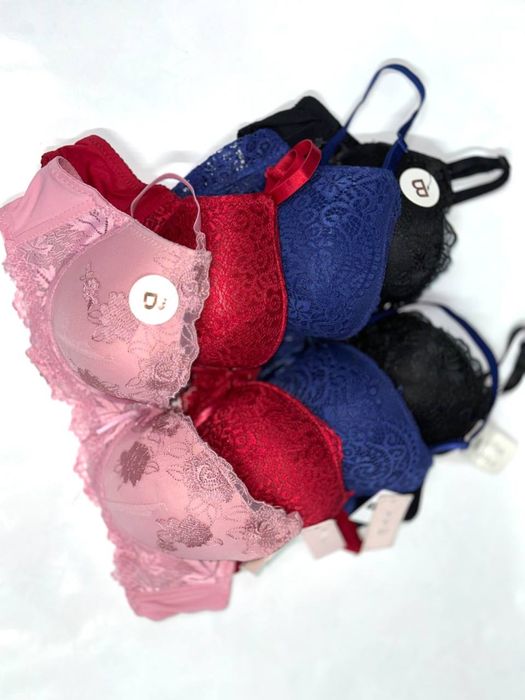 Бюстгальтер жіночий новий,пуш ап,чашка B,C,D