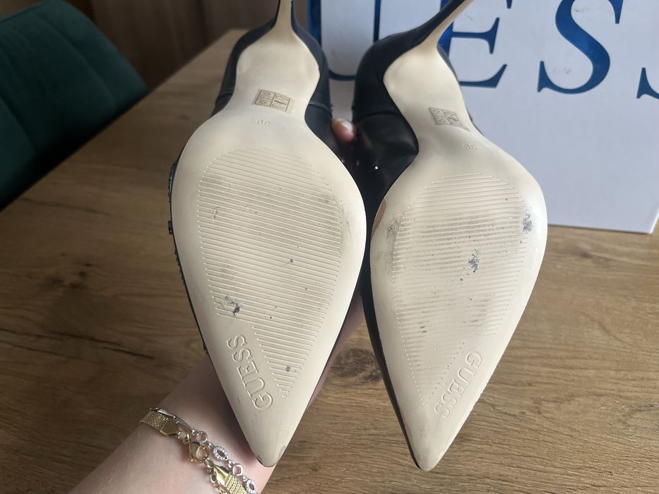 Buty szpilki guess 39 739zl zdobione