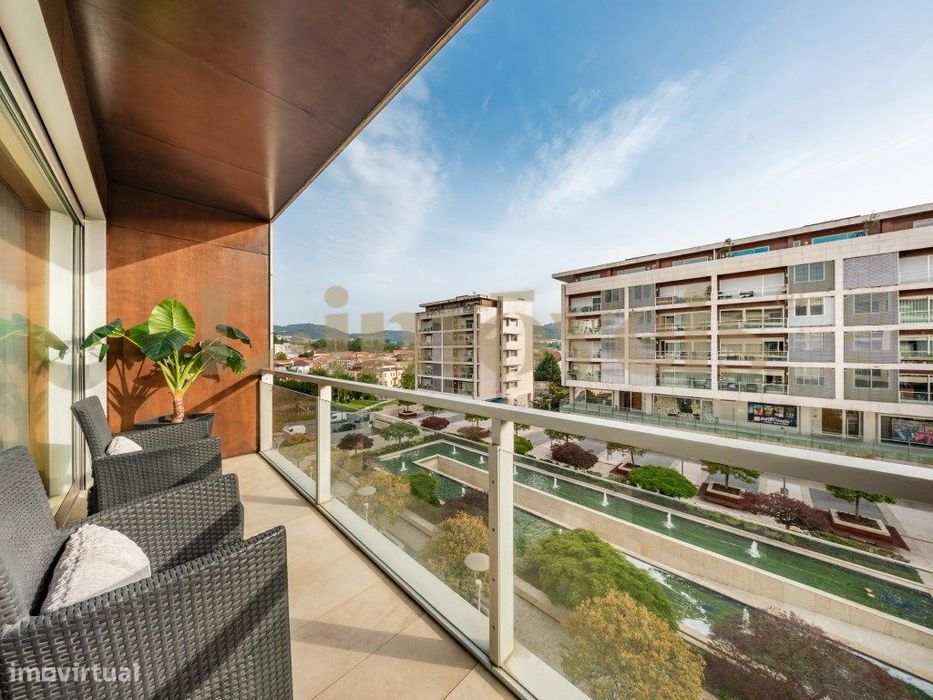 Apartamento T3, Mobilado E Equipado, No Fórum, Vizela.