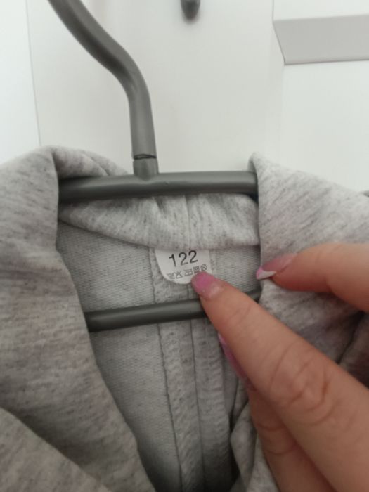Szara bluza z kapturem rozpinana dziewczęca