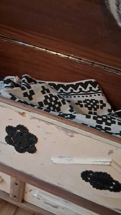 Arca de madeira recuperada