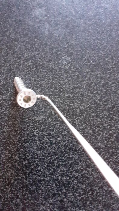 Wkręty do dachów z trzciny/strzechy dachowej