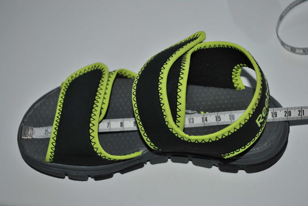 Босоніжки Reebok р. 29 (19,5 см)