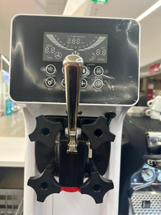 Máquina Sorvete e Açaí