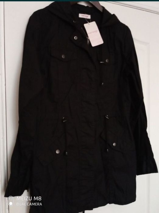 Жіноча вітровка Orsay,48-50.