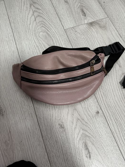 Барсетка рожева.