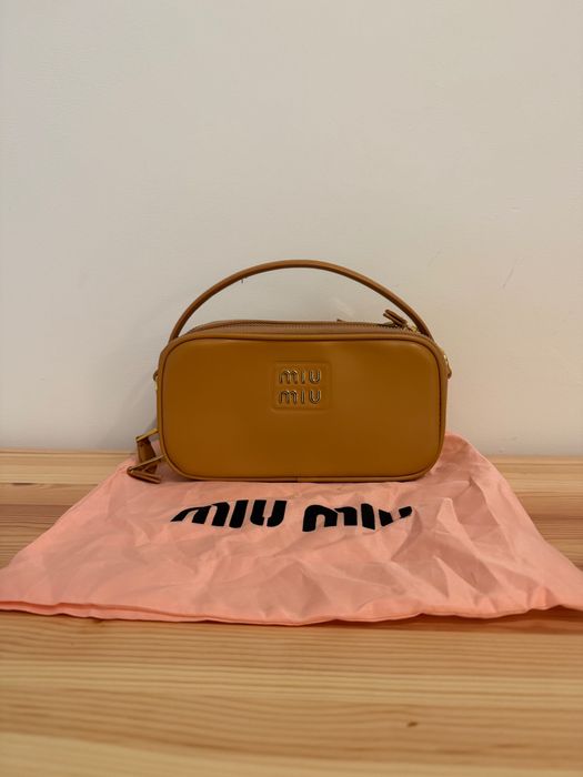 Carteira miu miu