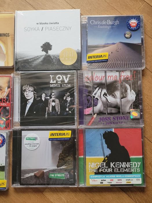 Płyty CD zafoliowane nieużywane
