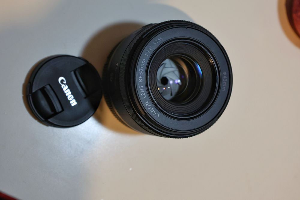 Canon RF 50mm f/1.8 STM – Como Nova (Caixa e Garantia)