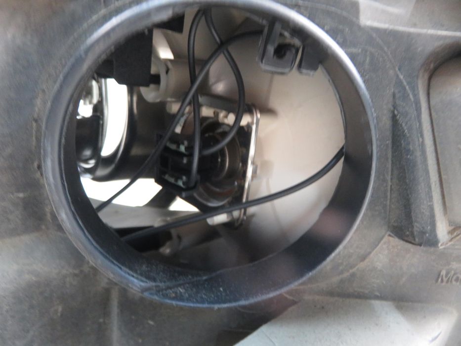 Lampa Lewa Przednia Vw Passat B6