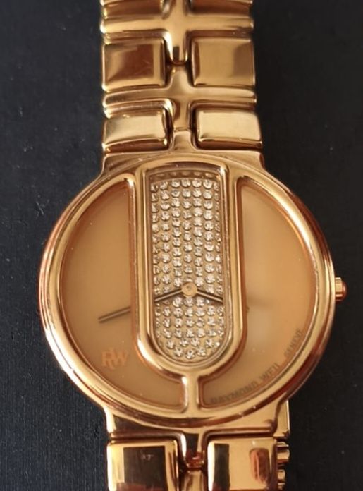 Relógio da marca suíça Raymond Weil, modelo “Traviata” 3727/2