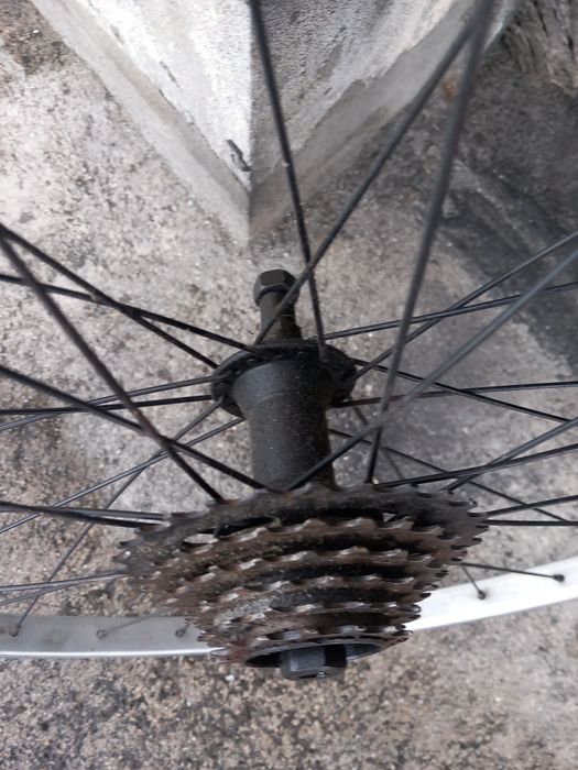 Vendo duas jantes 26