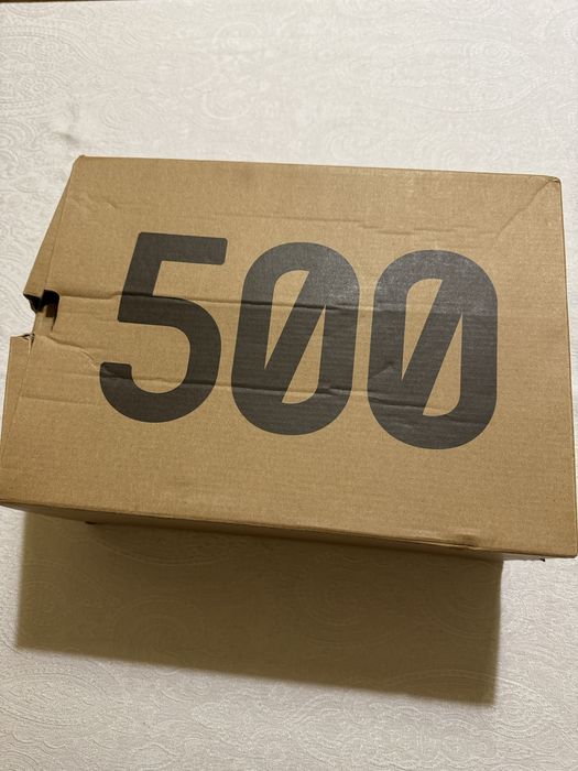 Yeezy Boost Blush Desert tamanho 42