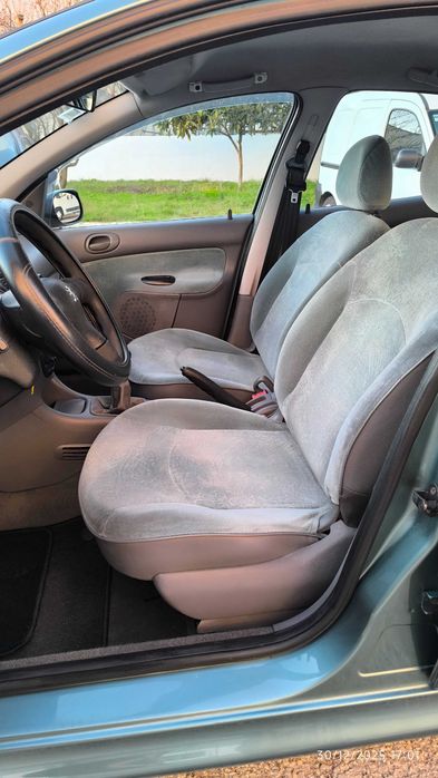 Peugeot 206 1.1 muito bom estado geral