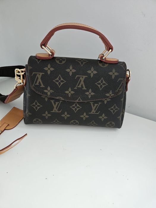Torebka Louis Vuitton logowana