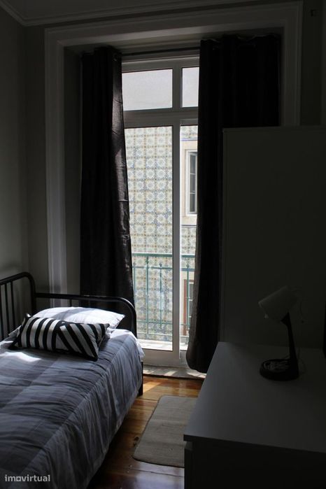 Quarto - localizado em Mouraria Lisbon
