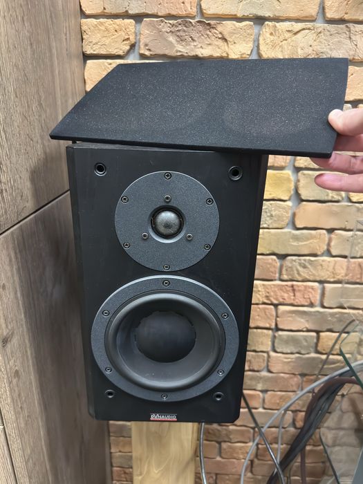 Dynaudio focus 140