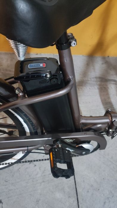 Bicicleta elétrica dobravél