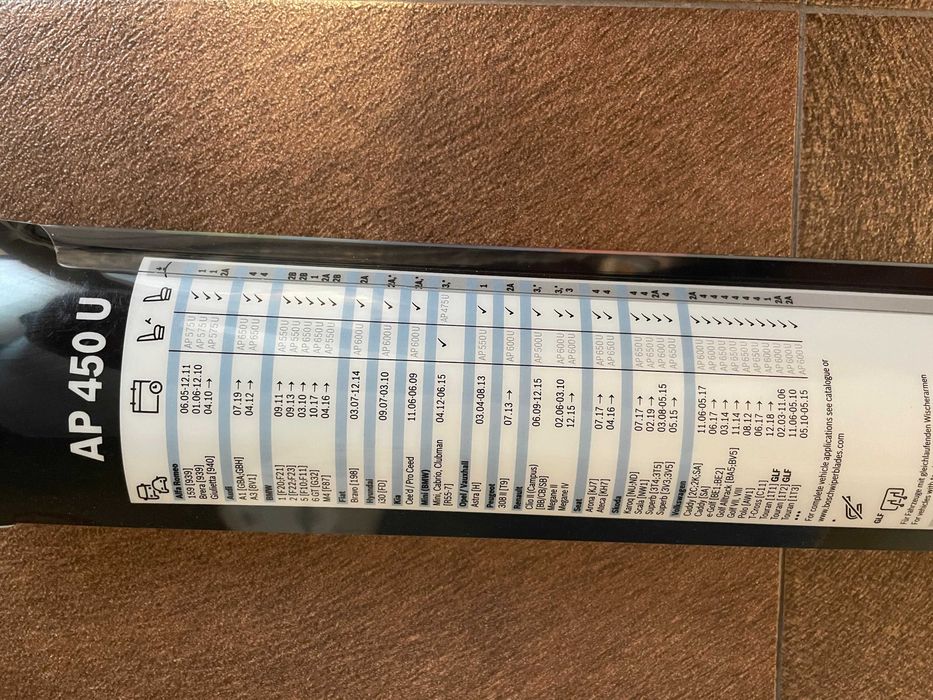 Wycieraczki Bosch komplet przód - 600 mm 450 mm