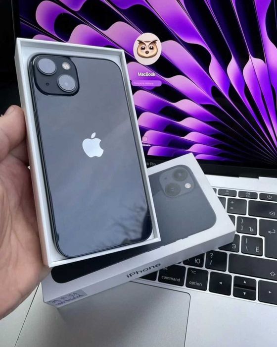 iPhone 13 midnight 128 gb