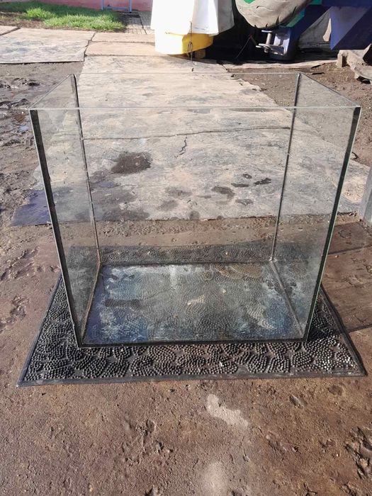 Фільтр для води в акваріум