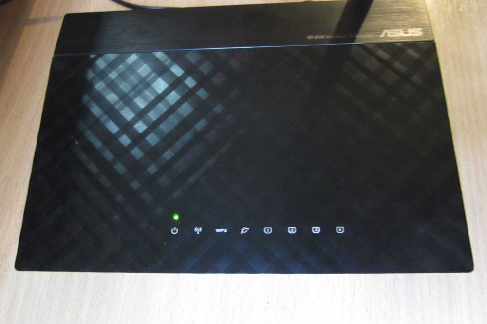 Роутер Asus RT-N10 Маршрутизатор 150 Мбит/с (не включается)