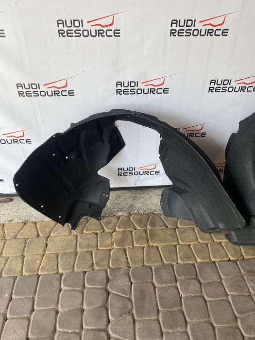 Підкрилок локер пильник Audi A4 B8 08-12 рік Подкрылок  войлок