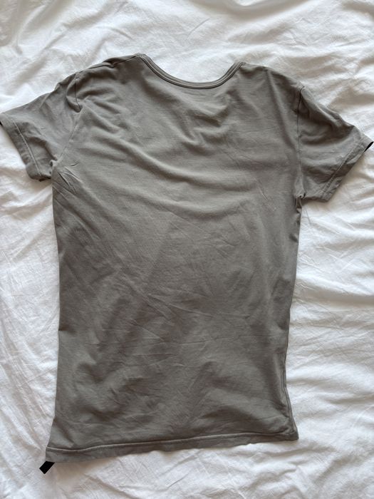 Szary męski T-shirt Armani