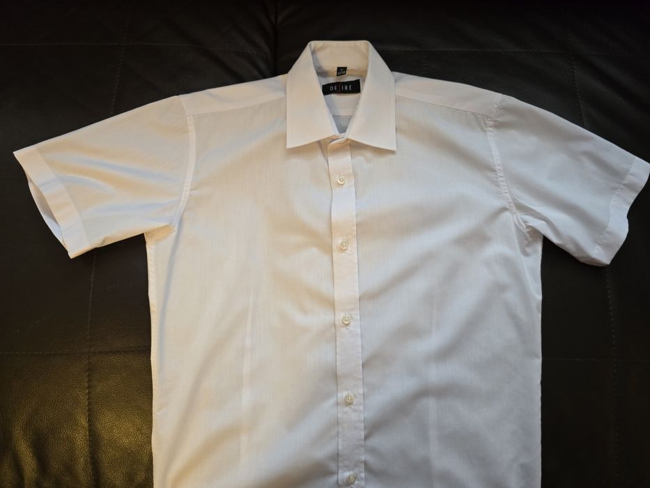 Biała męska chłopięca koszula z krótkim rękawem marki Desire