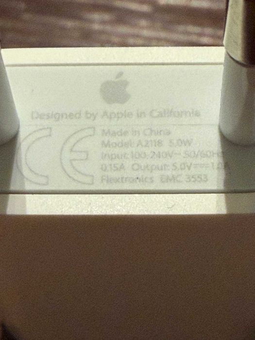 Carregador  5W + cabo USB to lightning - NOVOS e Originais Apple