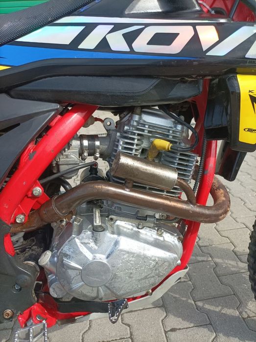 Продам мотоцикл кові адванс 300