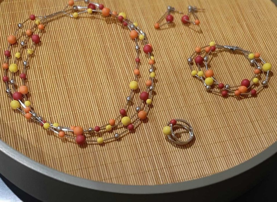 conjunto swatch: colar, pulseira, brincos e anel