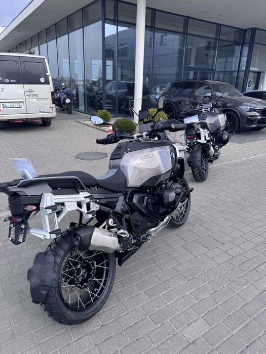 BMW мотоцикл Gs1300 advencher 2025