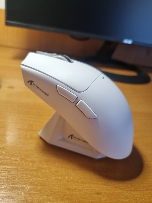 Мышка Attack Shark X11 с док-станцией Белая