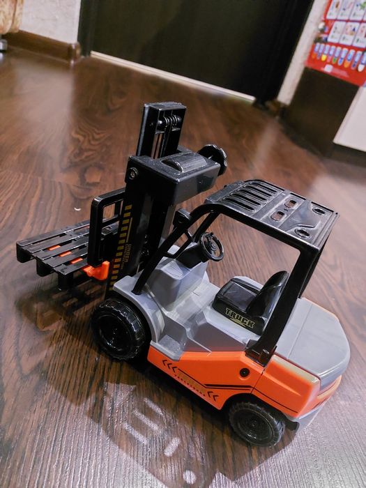 Дитячий погрузчик