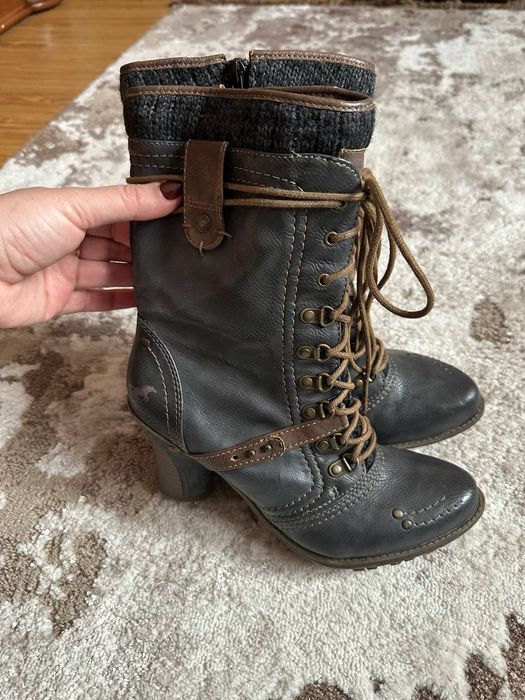 Зимові чоботи жіночі