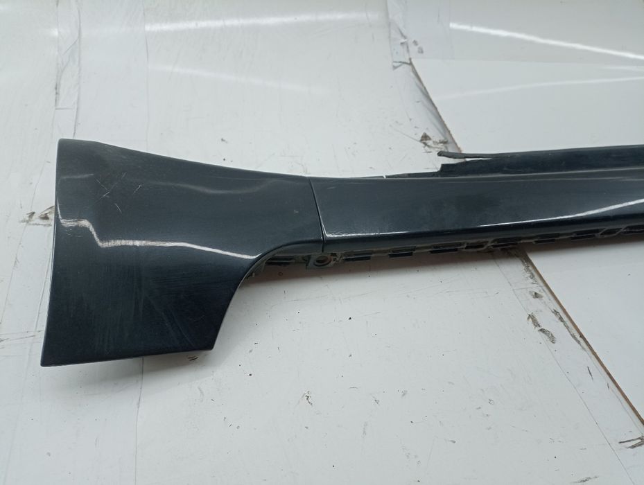 Embaladeira Plástica Esquerdo - AUDI A4 Avant (8E5, B6) | 00 - 05