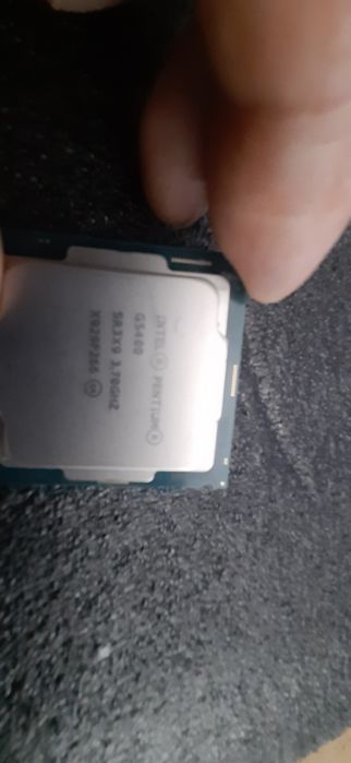 Vários Cpus 8ªGeração Intel® Gold Pentium® G5400 cache 4 M, 3,70 GHz