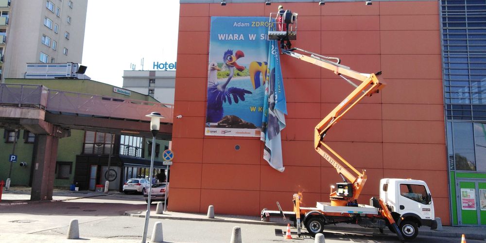 Wynajem zwyżki, podnośnik koszowy 19-27 m Chorzów
