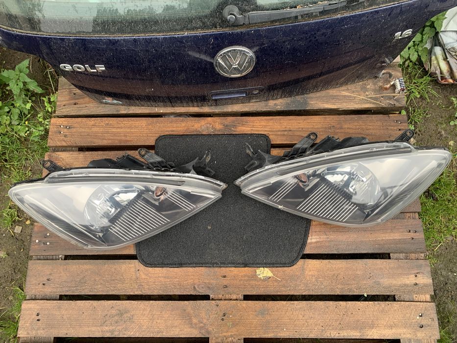 Фари Mitsubishi Lancer 9 Мітсубіші Лансер 9