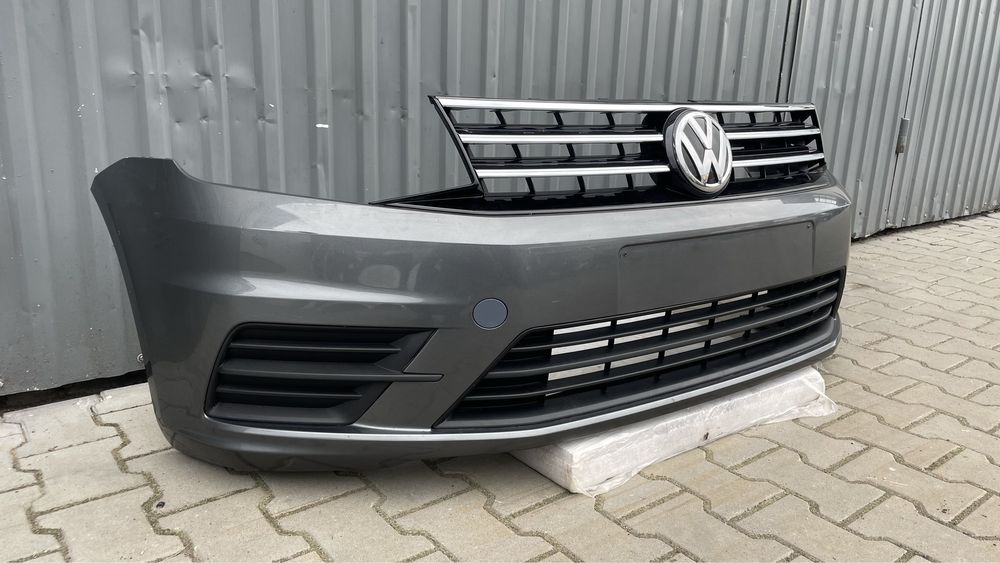 Бампер передній Caddy розборка Каді Туран