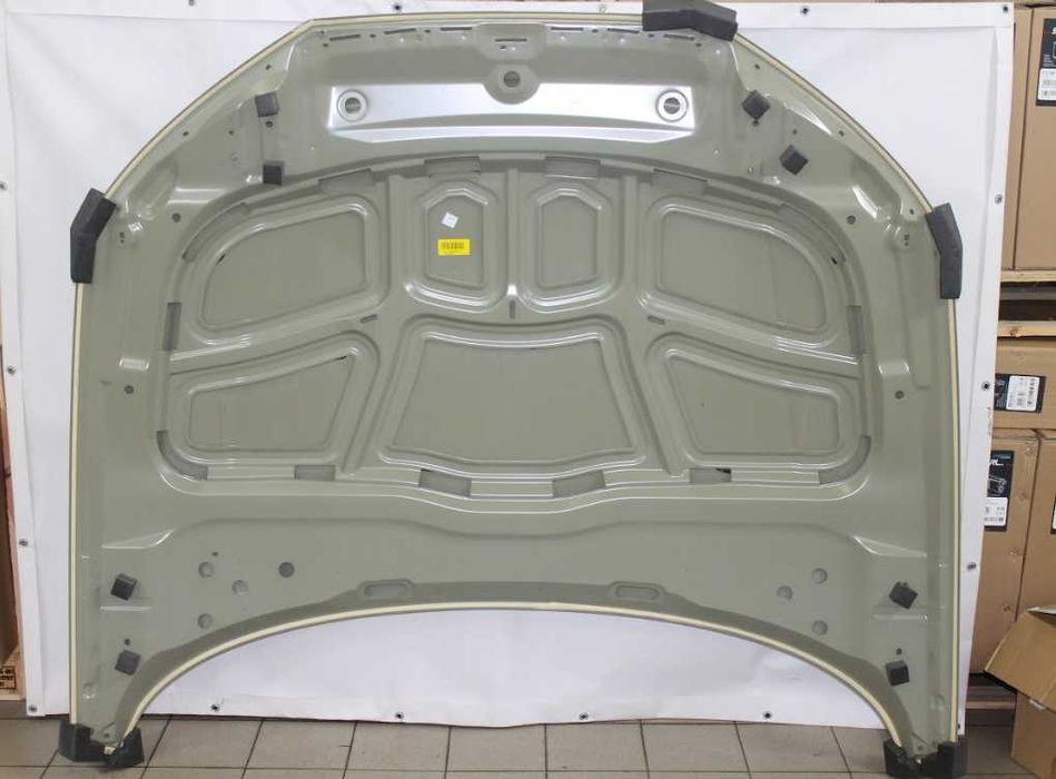 Капот a4 b9  audi ауди Тайвань